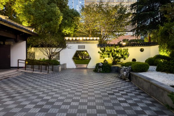 Tranquil Pathway Through a Modern Garden Oasis in the Heart of the City